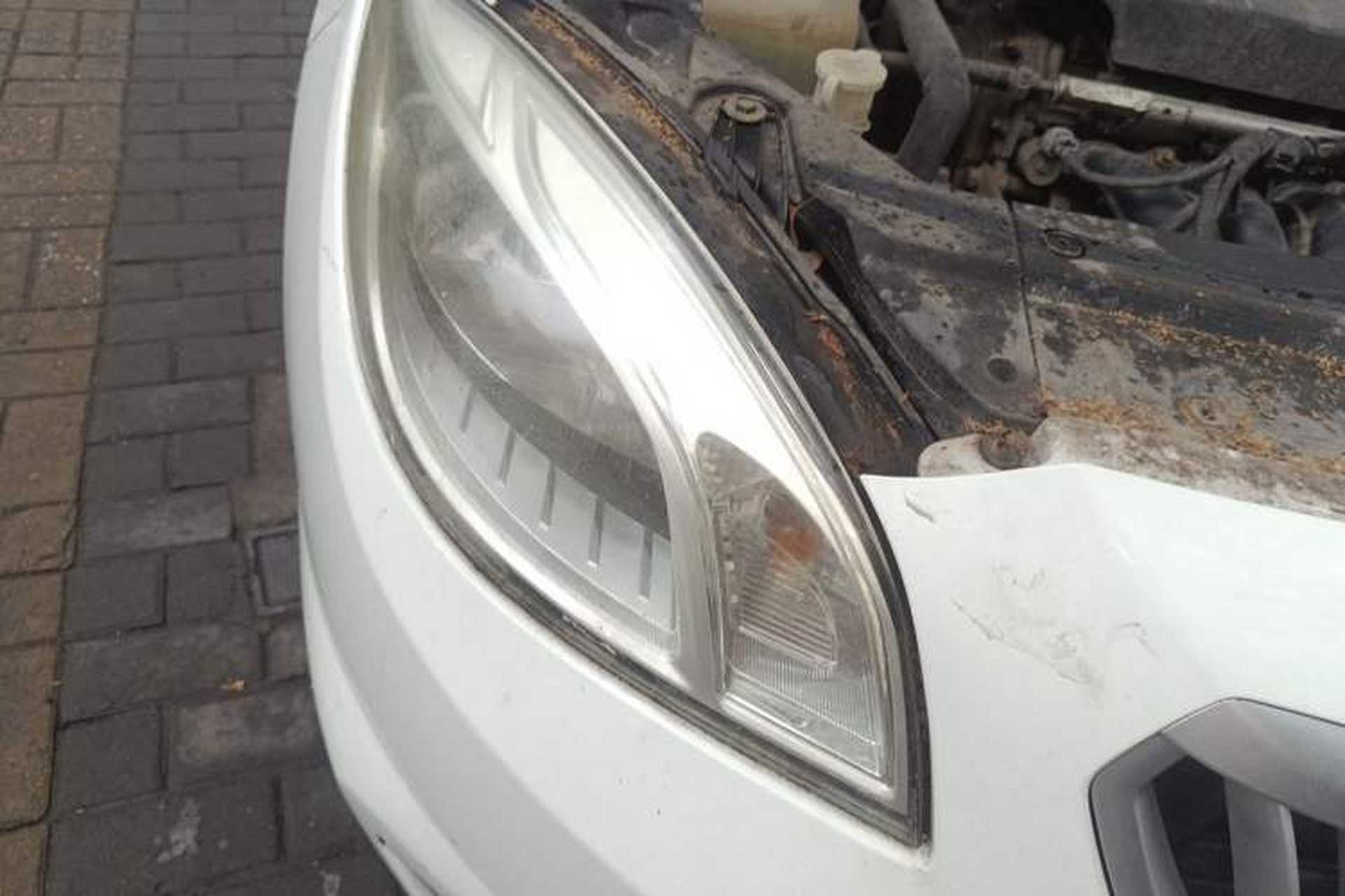 Used Brilliance H330 2013 1.5L Automatic Luxury Model Right Front Headlight