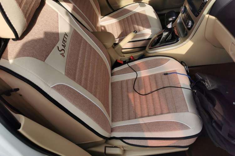 Used Brilliance H330 2013 1.5L Automatic Luxury Model Right Front Seat