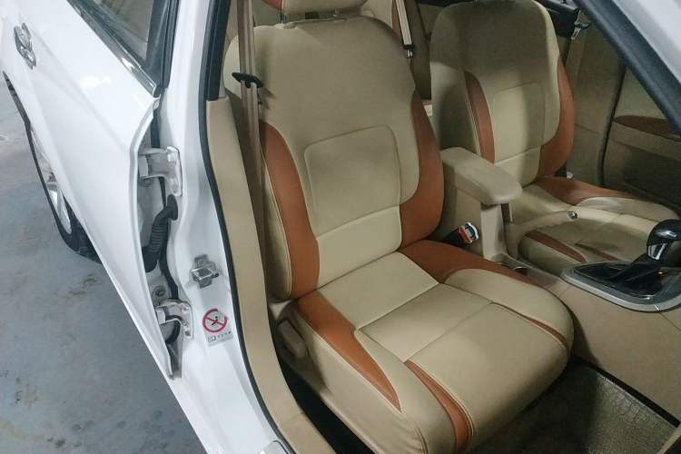Used Brilliance H330 2013 1.5L Automatic Luxury Model Right Front Seat