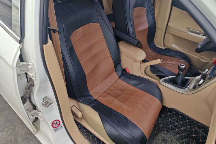 Used Brilliance H330 2013 1.5L Manual Luxury Model Right Front Seat