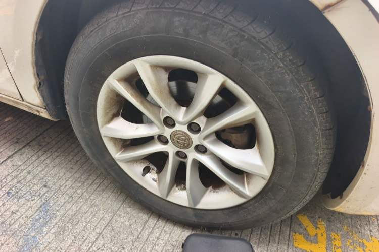 Used Brilliance H330 2013 1.5L Automatic Luxury Model Right Front Wheel Hub