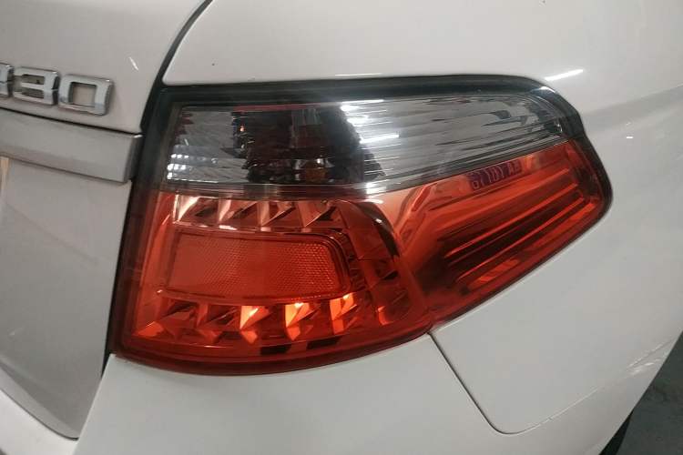 Used Brilliance H330 2013 1.5L Automatic Luxury Model Right Rear Taillight