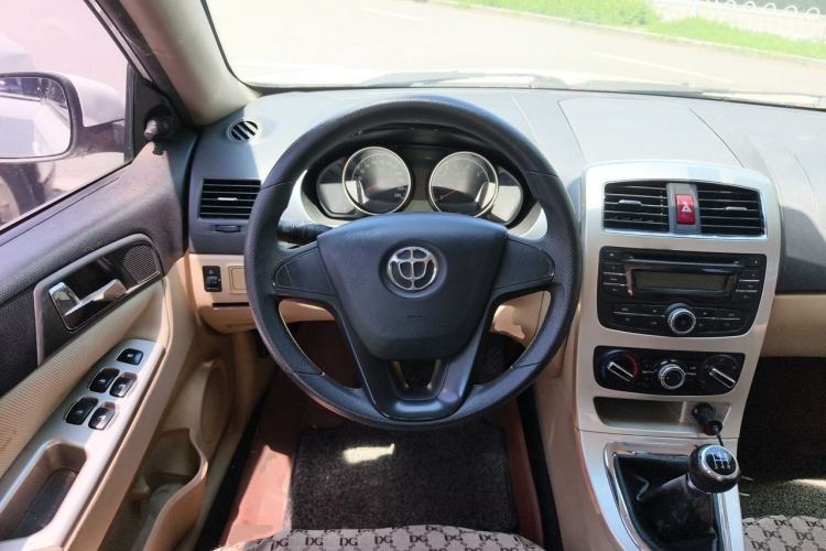 Used Brilliance H330 2013 1.5L Manual Comfort Model Steering Wheel