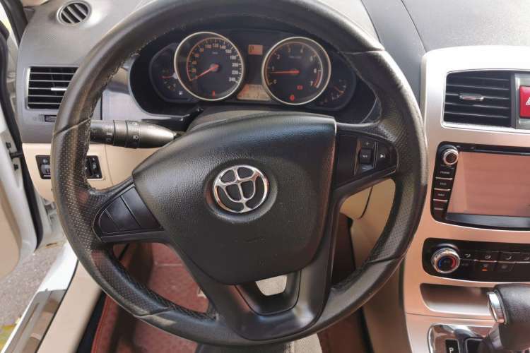 Used Brilliance H330 2013 1.5L Automatic Luxury Model Steering Wheel