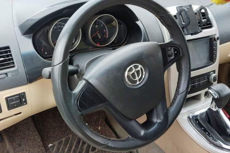 Used Brilliance H330 2013 1.5L Automatic Luxury Model Steering Wheel