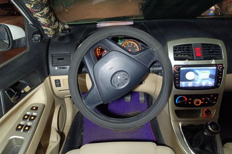 Used Brilliance H330 2013 1.5L Manual Comfort Model Steering Wheel