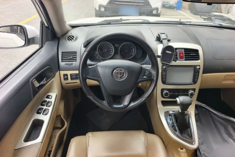 Used Brilliance H330 2013 1.5L Automatic Luxury Model Steering Wheel