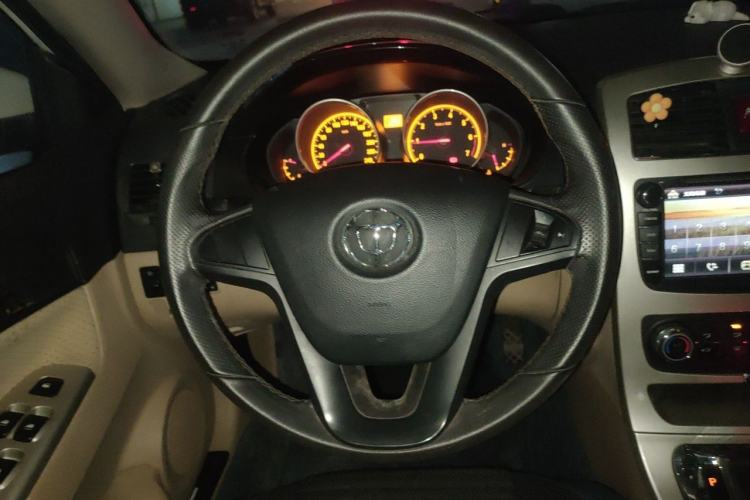 Used Brilliance H330 2013 1.5L Automatic Luxury Model Steering Wheel