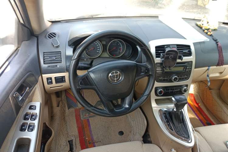Used Brilliance H330 2013 1.5L Automatic Luxury Model Steering Wheel