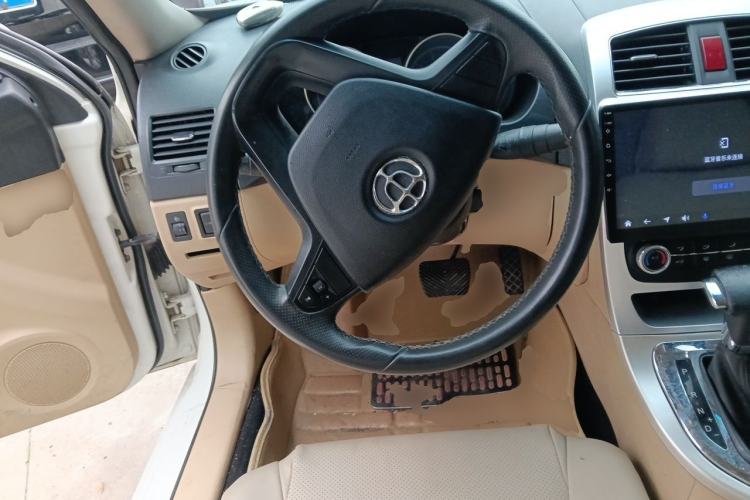 Used Brilliance H330 2013 1.5L Automatic Luxury Model Steering Wheel