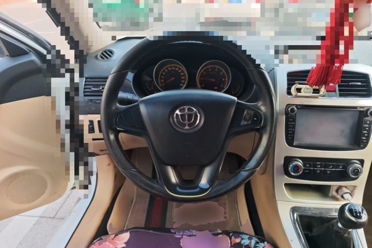 Used Brilliance H330 2013 1.5L Manual Comfort Model Steering Wheel