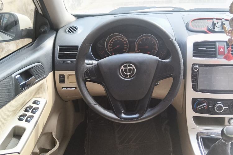 Used Brilliance H330 2013 1.5L Manual Comfort Model Steering Wheel