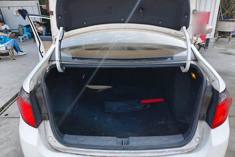 Used Brilliance H330 2013 1.5L Automatic Luxury Model Trunk