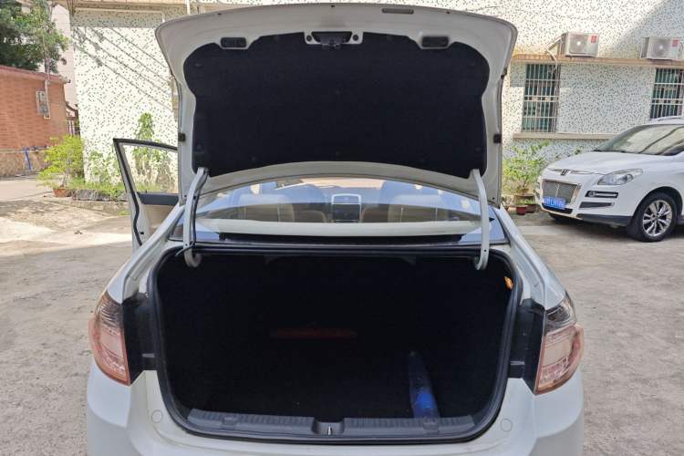 Used Brilliance H330 2013 1.5L Automatic Luxury Model Trunk