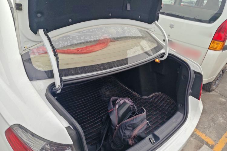 Used Brilliance H330 2013 1.5L Manual Luxury Model Trunk