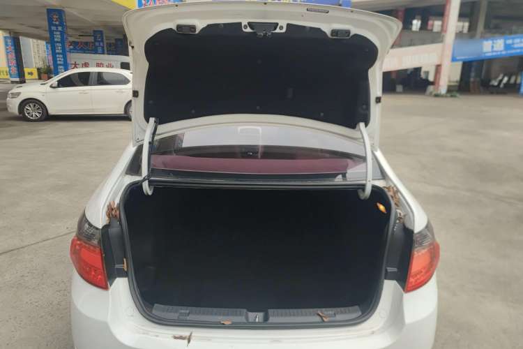 Used Brilliance H330 2013 1.5L Manual Luxury Model Trunk