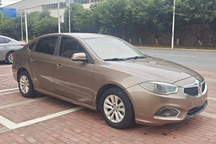 Used Brilliance H530 2017 1.6L Manual Comfort Model Exterior 2