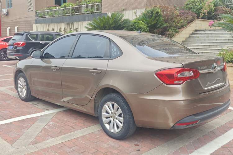 Used Brilliance H530 2017 1.6L Manual Comfort Model Exterior 4
