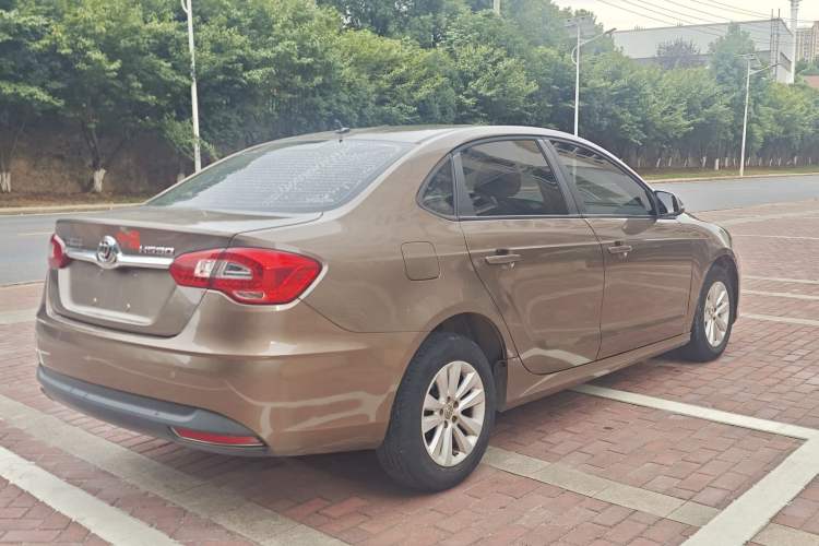 Used Brilliance H530 2017 1.6L Manual Comfort Model Exterior 6