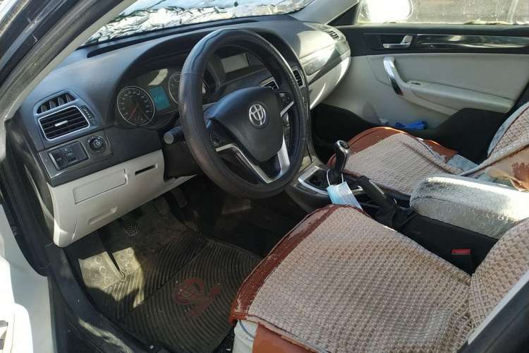 Used Brilliance H530 2011 1.6L Manual Comfort Version Driver Seat