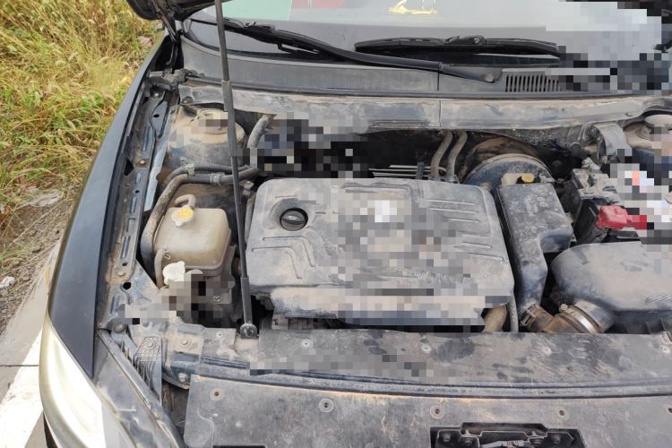 Used Brilliance H530 2011 1.6L Manual Luxury Model Engine Bay Right