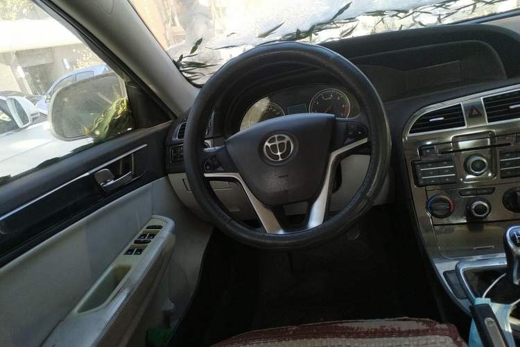 Used Brilliance H530 2011 1.6L Manual Comfort Version Steering Wheel