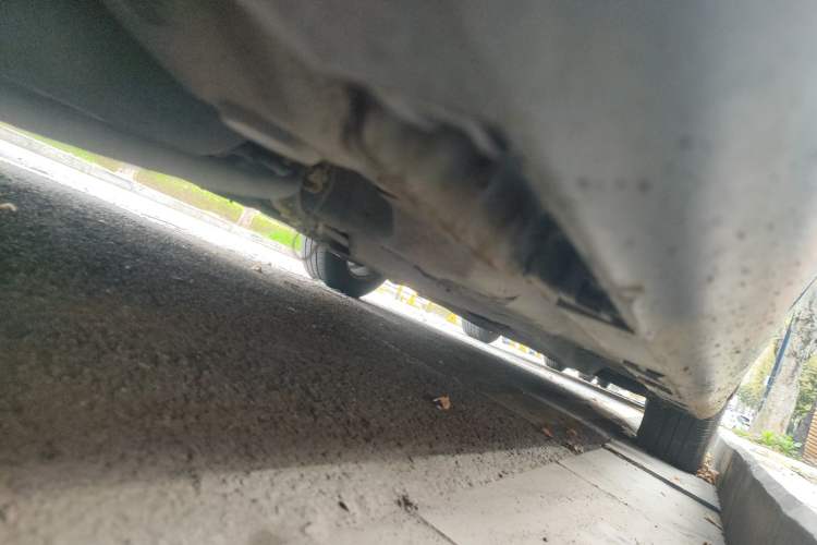 Used Brilliance H530 2011 1.6L Automatic Comfort Edition Chassis Rear Right