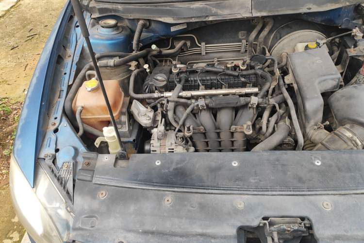 Used Brilliance H530 2011 1.6L Automatic Comfort Edition Engine Bay Right