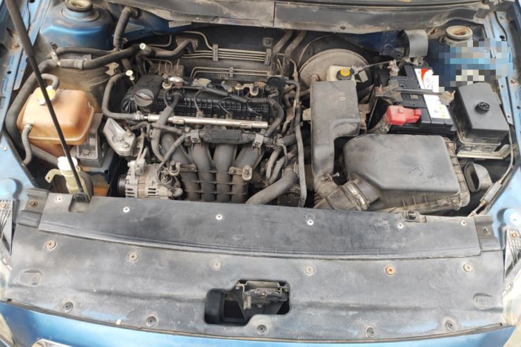 Used Brilliance H530 2011 1.6L Automatic Comfort Edition Engine Bay