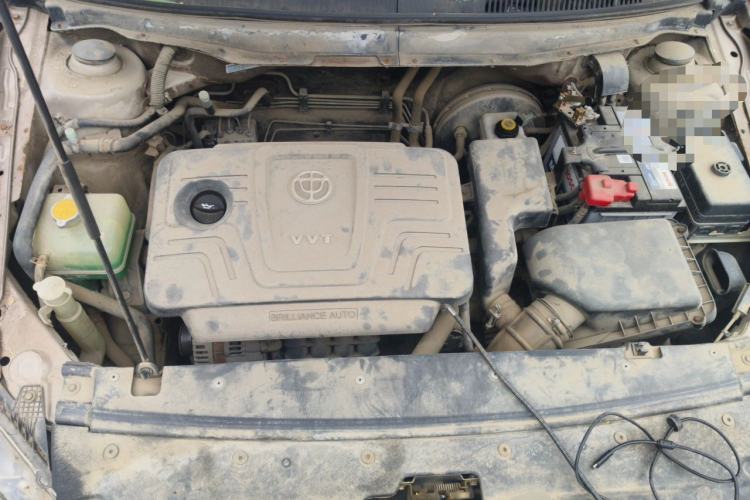 Used Brilliance H530 2011 1.6L Manual Comfort Version Engine Bay