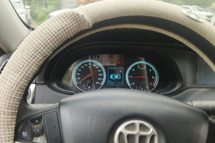 Used Brilliance H530 2011 1.6L Manual Comfort Version Instrument Cluster