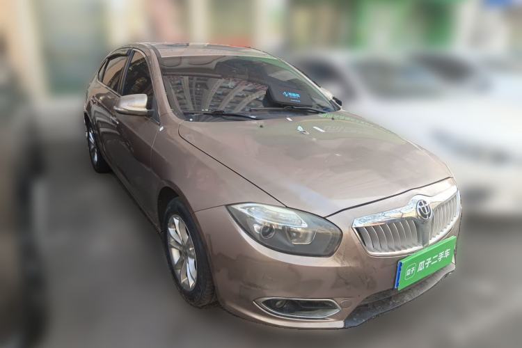 Used Brilliance H530 2011 1.6L Manual Luxury Model Front Right 45 Deg