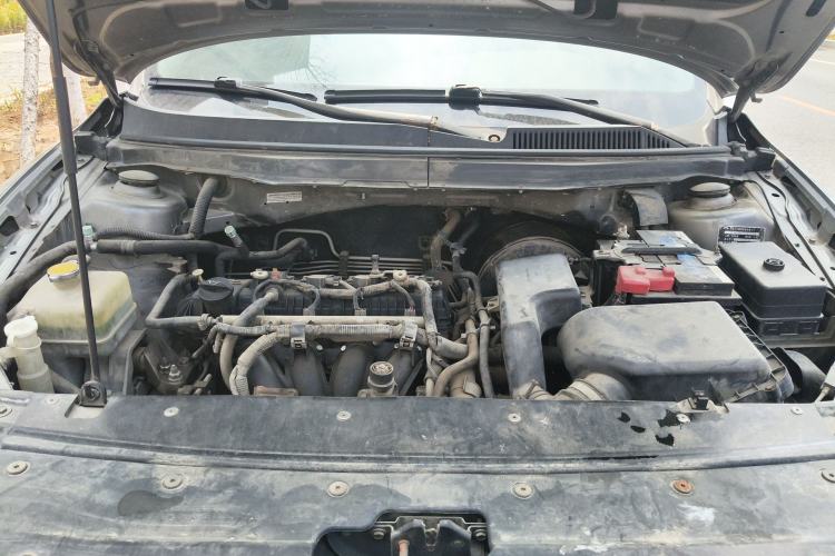Used Brilliance H530 2011 1.6L Manual Luxury Model Engine Bay