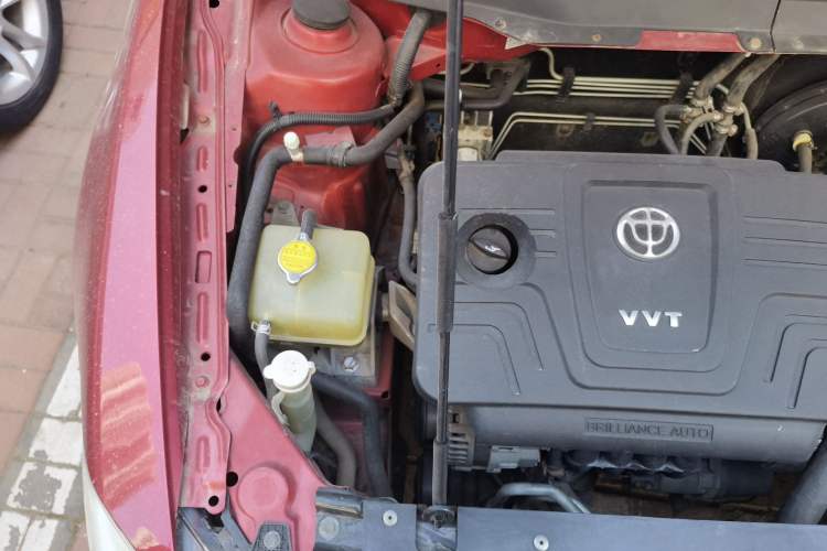 Used Brilliance H530 2011 1.6L Manual Comfort Version Engine Bay Right