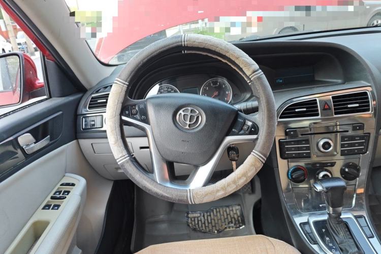 Used Brilliance H530 2011 1.6L Automatic Comfort Edition Steering Wheel