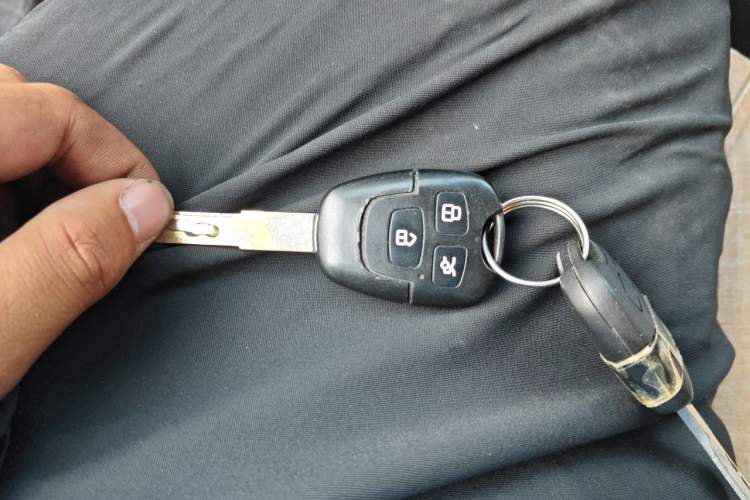 Used Brilliance H530 2011 1.6L Automatic Comfort Edition Vehicle Key