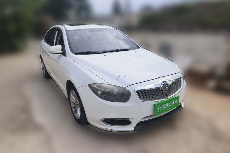 Used Brilliance H530 2011 1.6L Manual Luxury Model Front Right 45 Deg
