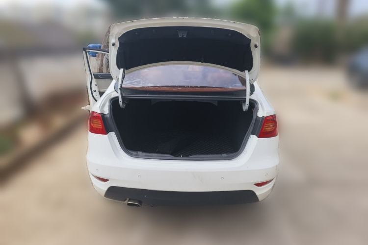 Used Brilliance H530 2011 1.6L Manual Luxury Model Trunk