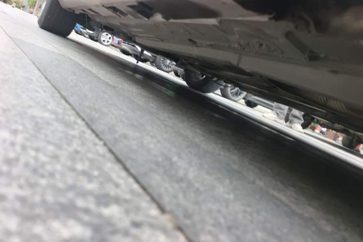 Used Brilliance H530 2011 1.6L Automatic Luxury Version Chassis Front Right