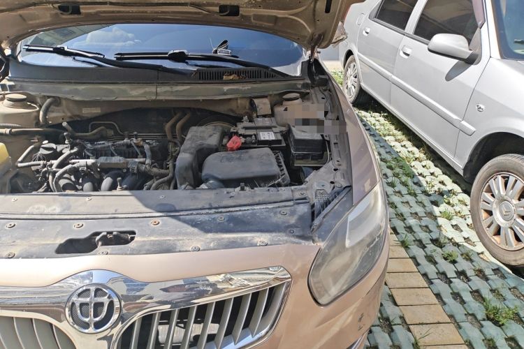 Used Brilliance H530 2011 1.6L Manual Luxury Model Engine Bay Left