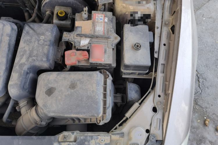Used Brilliance H530 2011 1.6L Automatic Comfort Edition Engine Bay Left