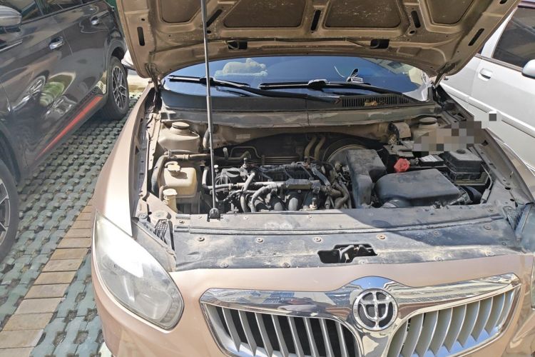 Used Brilliance H530 2011 1.6L Manual Luxury Model Engine Bay Right