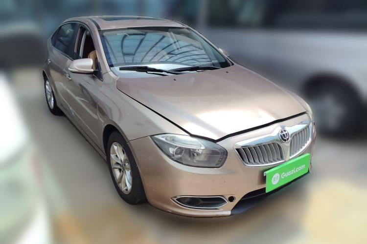 Used Brilliance H530 2011 1.6L Manual Luxury Model Front Right 45 Deg