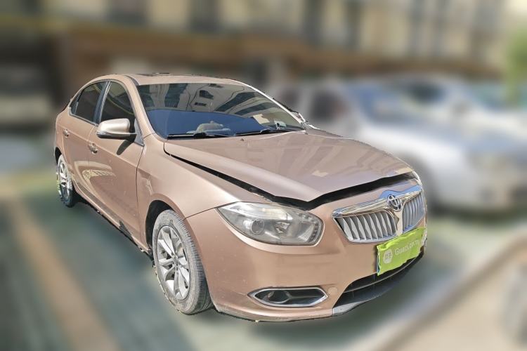 Used Brilliance H530 2011 1.6L Manual Luxury Model Front Right 45 Deg