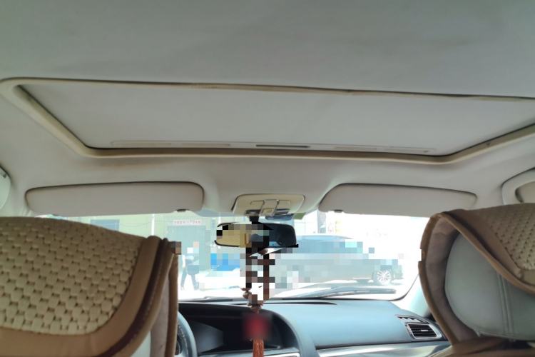 Used Brilliance H530 2011 1.6L Manual Luxury Model Headliner