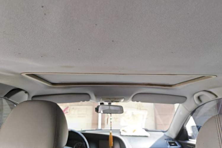 Used Brilliance H530 2011 1.6L Manual Luxury Model Headliner