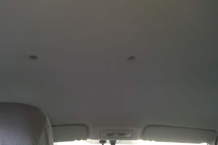 Used Brilliance H530 2011 1.6L Automatic Comfort Edition Headliner