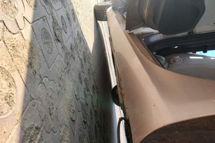 Used Brilliance H530 2011 1.6L Manual Comfort Version Left Side Sill