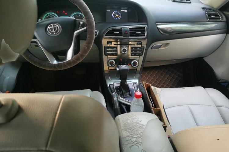 Used Brilliance H530 2012 1.5T Automatic Luxury Edition Center Console