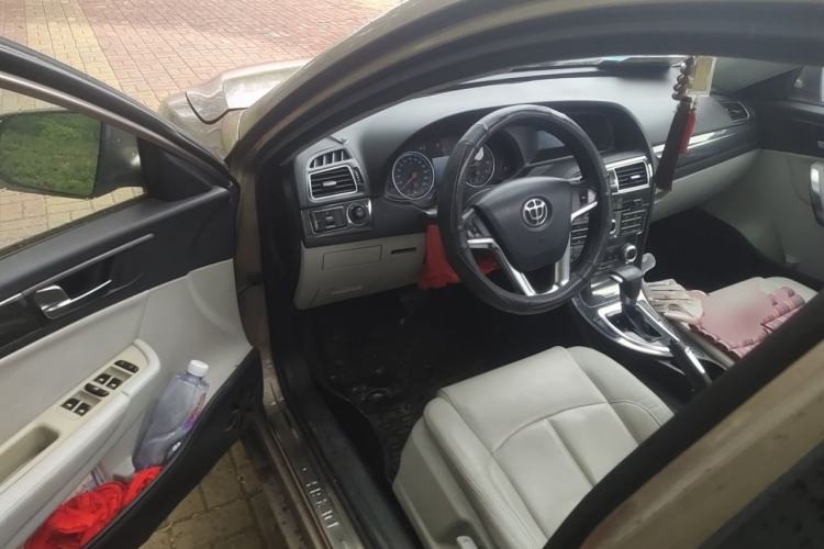 Used Brilliance H530 2012 1.6L Automatic Comfort with Sunroof Driver Seat